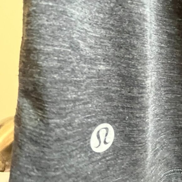 Lululemon Tank - Grey - Size 6/8 - Picture 4 of 10